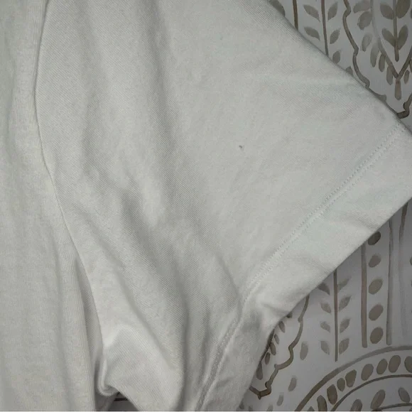 Walt Disney World Minnie Mouse 2024 Graphic Tee Shirt White Size L Neon Pink - Picture 5 of 5